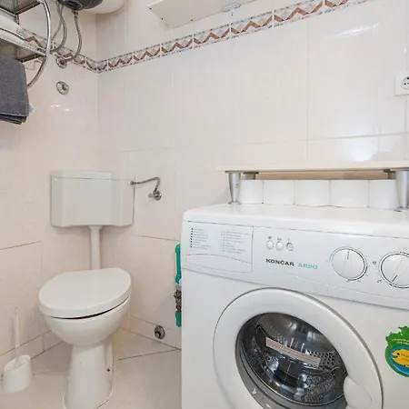 Bazen Apartment